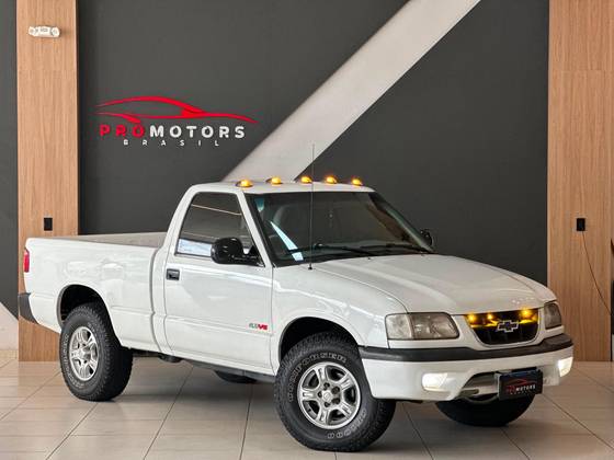 CHEVROLET S10 4.3 SFI DLX 4X4 CS V6 12V GASOLINA 2P MANUAL CHEVROLET S10 4.3 SFI DLX 4X4 CS V6 12V GASOLINA 2P MANUAL